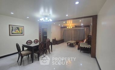 For rent 3 bedrooms condo in Watthana, Bangkok