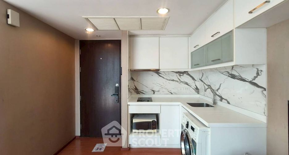 Condo en alquiler de 1 habitaciones en Watthana, Bangkok