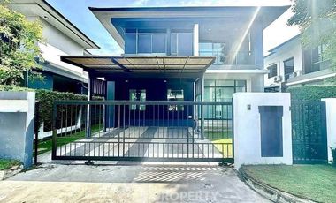 For rent 4 bedrooms house in Bang Kapi, Bangkok