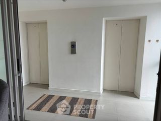 À vendre 2 chambres condo à Yan Nawa, Bangkok