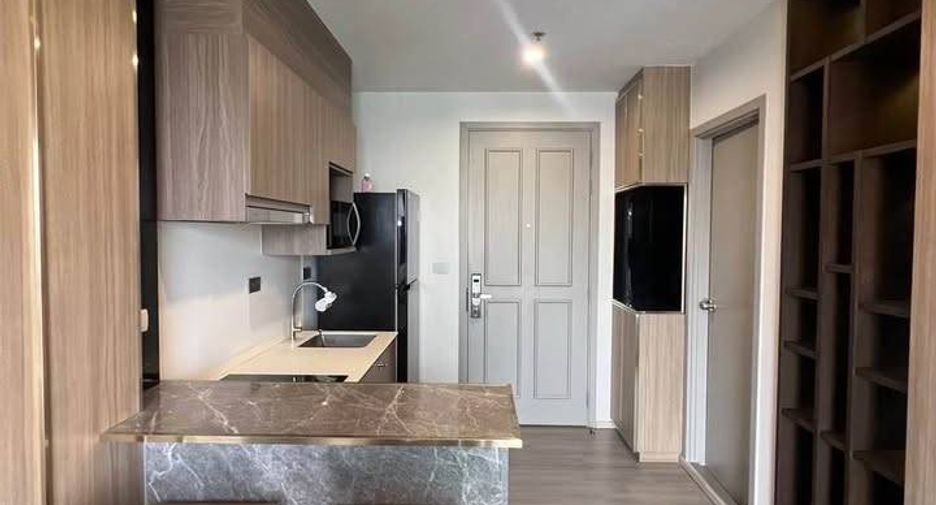 Wohnung zum Kauf mit 1 Zimmer in Bang Phlat, Bangkok