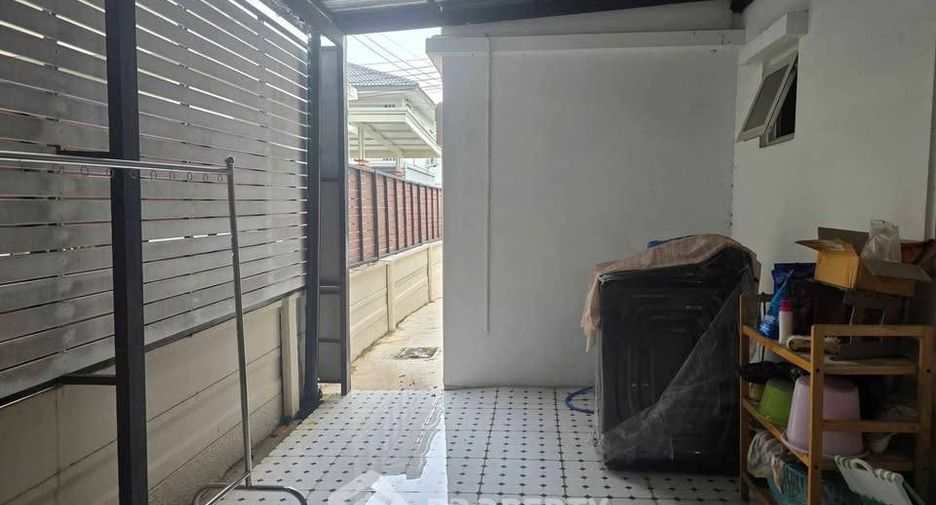 Casa en venta de 3 habitaciones en Bang Sao Thong, Samut Prakan