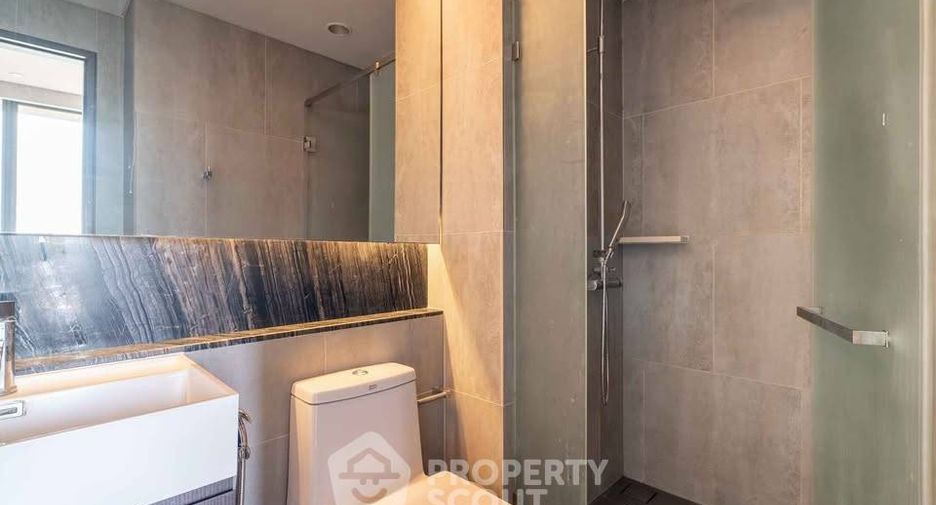 For sale 1 Beds condo in Khlong Toei, Bangkok