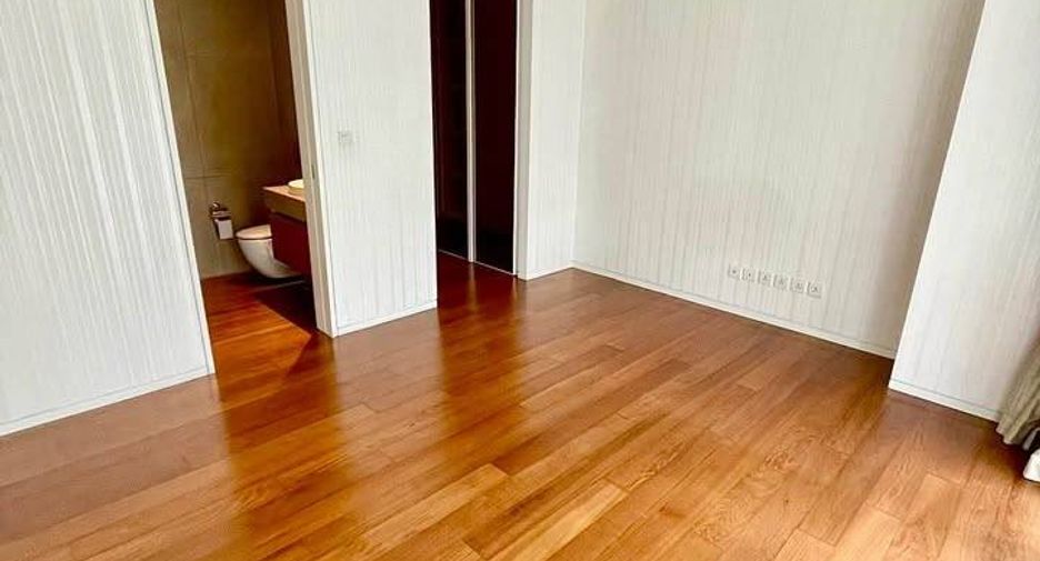 Condo en venta de 3 habitaciones en Sathon, Bangkok