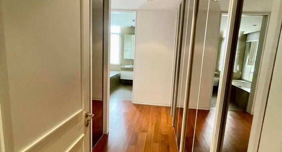 Condo en venta de 3 habitaciones en Sathon, Bangkok