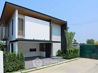 出售 4 卧室 独立屋 在 Phanat Nikhom, Chon Buri