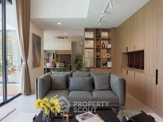 出售 4 卧室 独立屋 在 Phanat Nikhom, Chon Buri