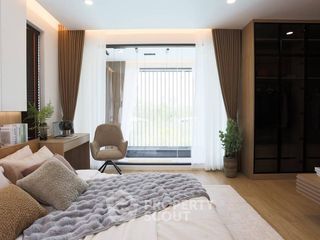 出售 4 卧室 独立屋 在 Phanat Nikhom, Chon Buri
