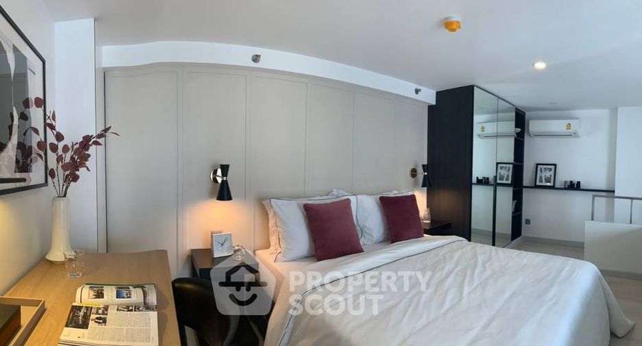 For sale 1 bed condo in Sathon, Bangkok