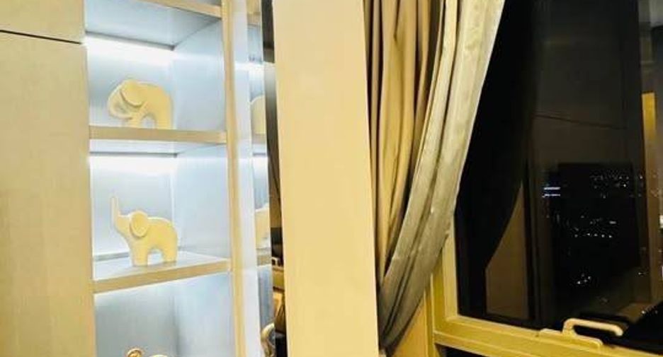 Продажа 2 спальни кондо в Сатхон, Бангкок