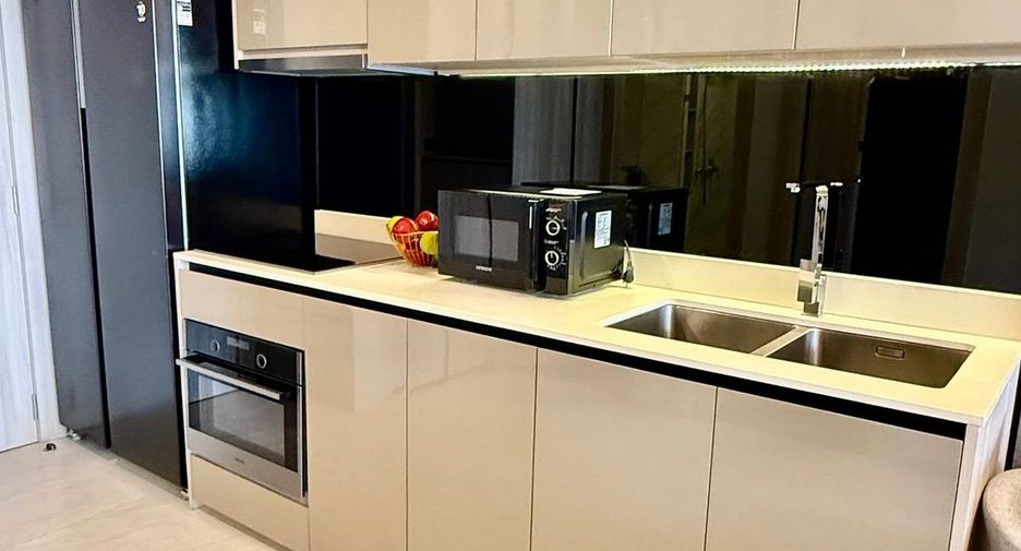 Condo en alquiler y en venta de 2 habitaciones en Watthana, Bangkok