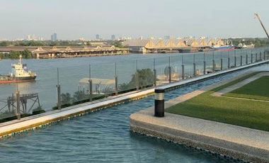 For sale 5 bedrooms condo in Yan Nawa, Bangkok