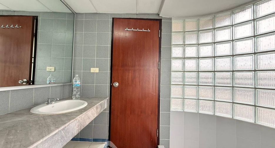 出售 2 卧室 公寓 在 Bang Phli, Samut Prakan