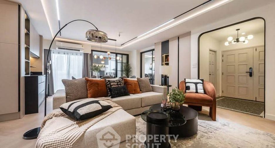 À vendre 4 chambres condo à Watthana, Bangkok