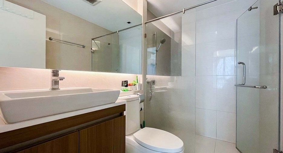 For sale 1 bed condo in Khlong Toei, Bangkok