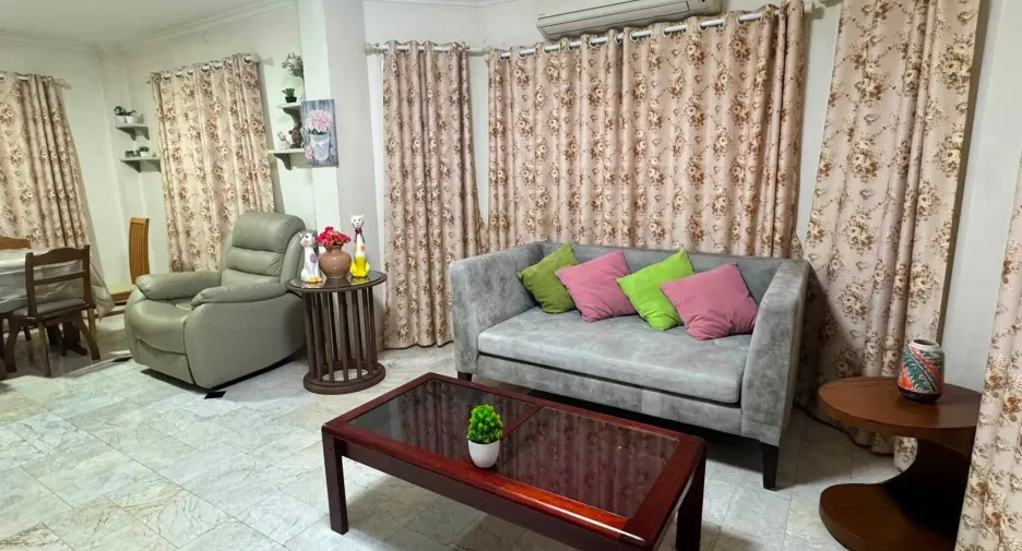 出租 3 卧室 独立屋 在 San Sai, Chiang Mai