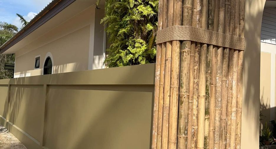 For sale 11 bedrooms hotel in Ko Lanta, Krabi
