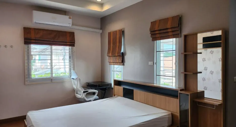 出租 3 卧室 独立屋 在 San Sai, Chiang Mai