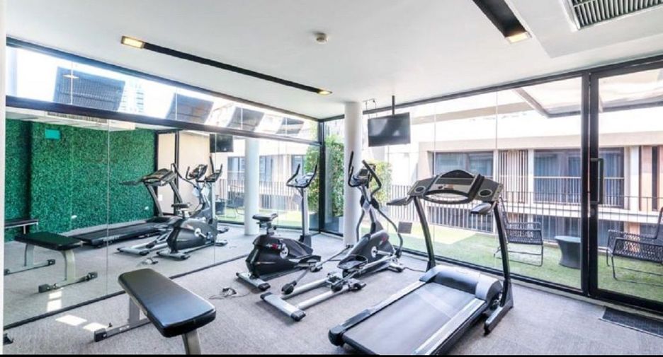 For rent studio condo in Khlong Toei, Bangkok