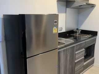 For rent 1 bed condo in Mueang Samut Prakan, Samut Prakan