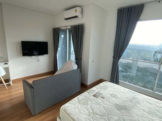 À louer 1 chambre condo à Yan Nawa, Bangkok