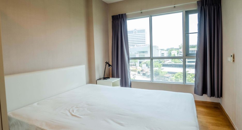 For rent 1 bed condo in Khlong Toei, Bangkok