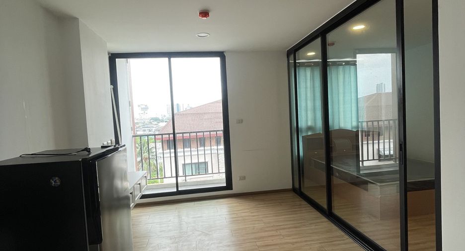 For rent 1 bed condo in Bang Kho Laem, Bangkok