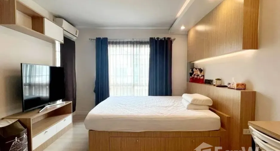 出租 2 卧室 联排别墅 在 Bang Phli, Samut Prakan