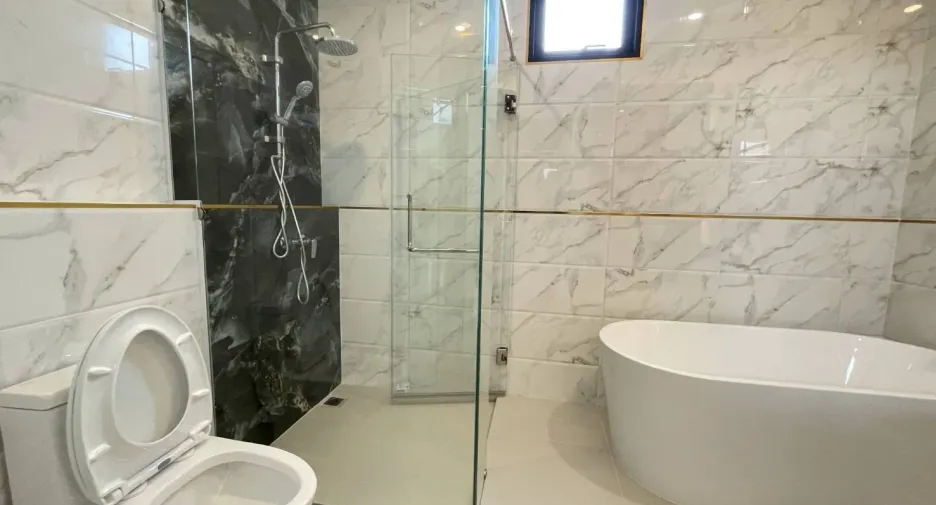 À louer 4 chambres villa à Hua Hin, Prachuap Khiri Khan