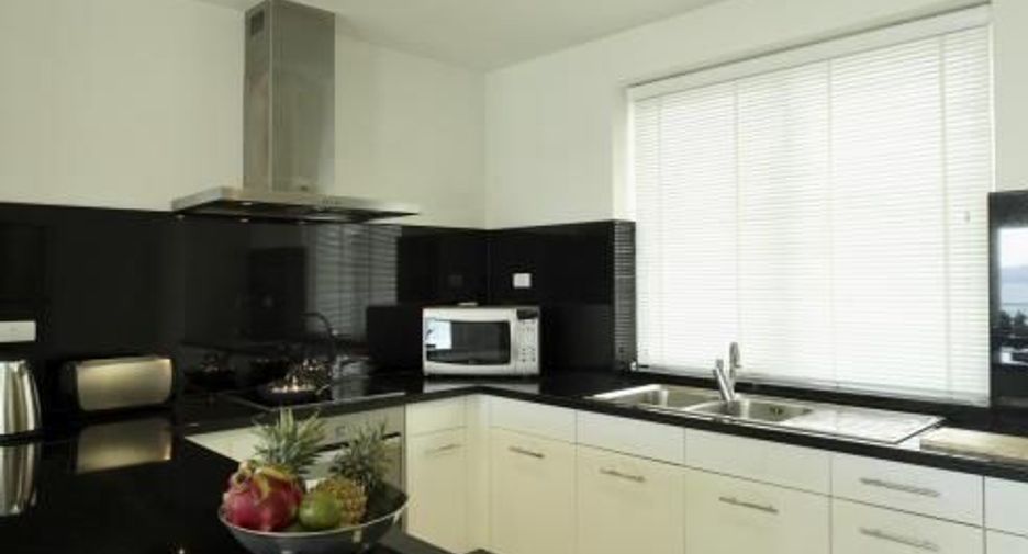 À vendre 4 chambres condo 