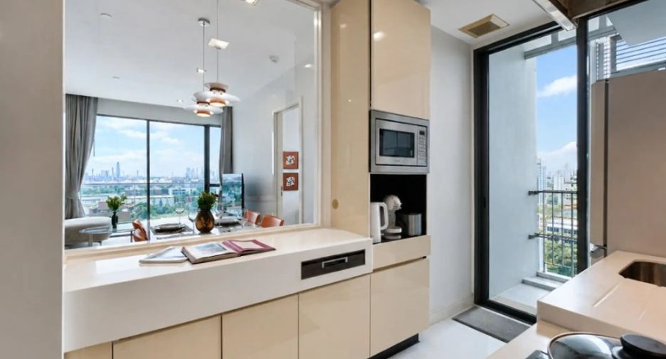 For rent 2 bedrooms condo in Phra Khanong, Bangkok