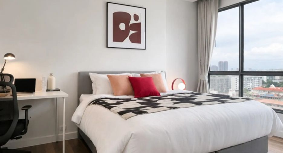 For rent 2 bedrooms condo in Phra Khanong, Bangkok