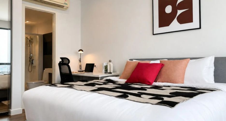 For rent 2 bedrooms condo in Phra Khanong, Bangkok