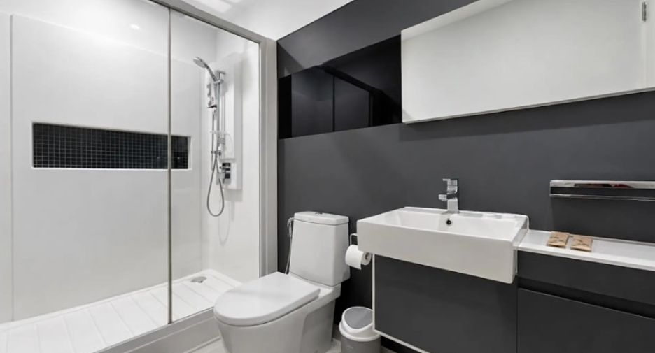 For rent 2 bedrooms condo in Phra Khanong, Bangkok