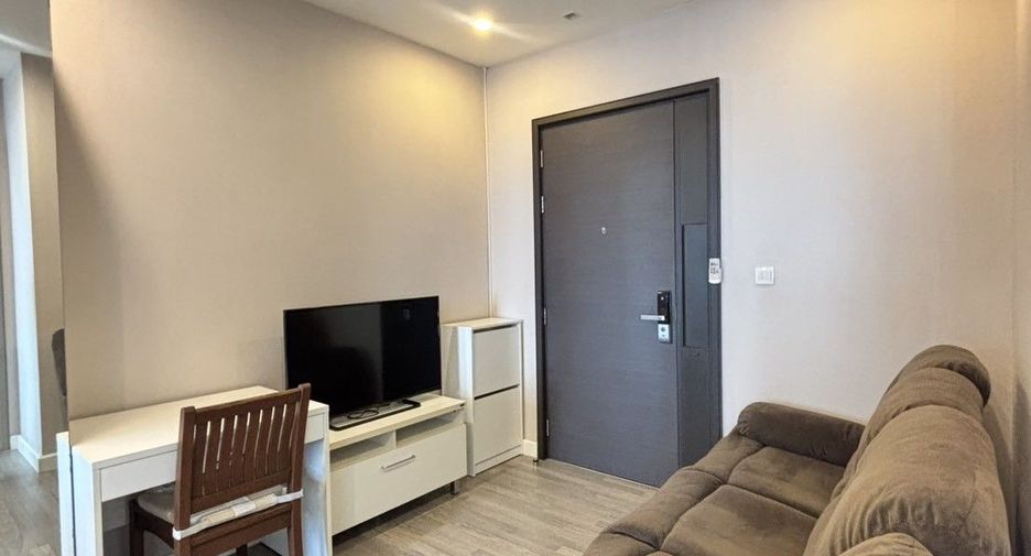 Condo en alquiler de 1 habitaciones en Bang Rak, Bangkok