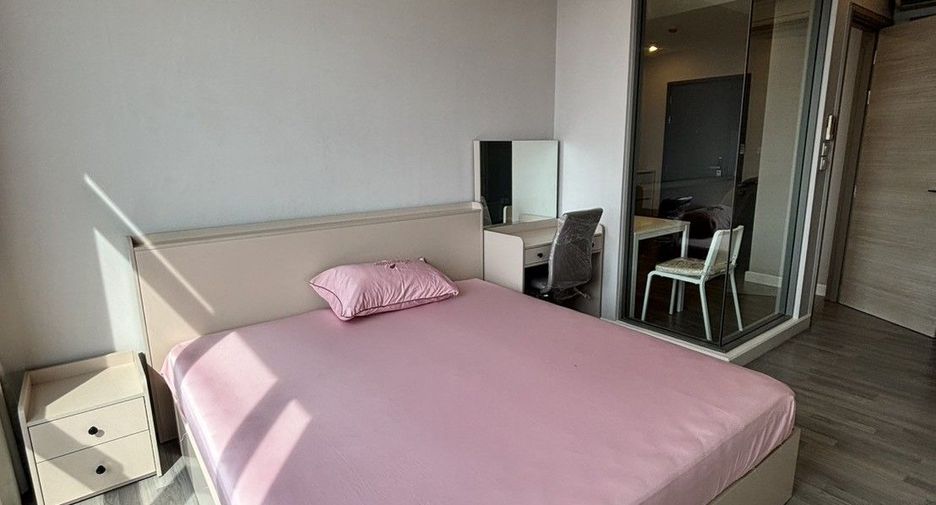 Condo en alquiler de 1 habitaciones en Bang Rak, Bangkok