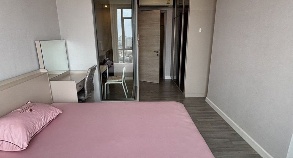 Condo en alquiler de 1 habitaciones en Bang Rak, Bangkok