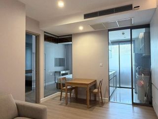 Wohnung zur Miete mit 1 Zimmer in Bang Rak, Bangkok