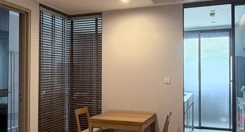 Condo en alquiler de 1 habitaciones en Bang Rak, Bangkok