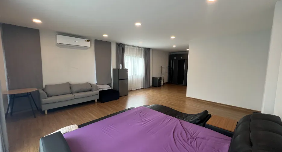 Casa en venta de 4 habitaciones en Lat Krabang, Bangkok