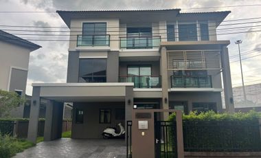 Haus zur Miete mit 5 Zimmer in Khan Na Yao, Bangkok