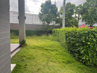 Haus zur Miete mit 5 Zimmer in Khan Na Yao, Bangkok