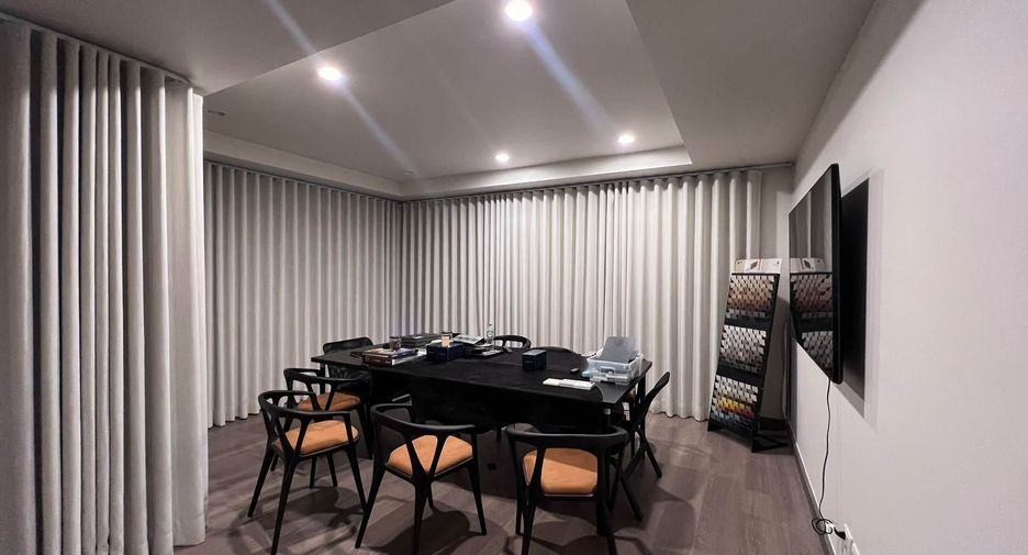 Haus zur Miete mit 5 Zimmer in Khan Na Yao, Bangkok