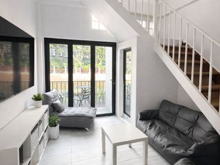 For rent 2 bedrooms townhouse in Phra Nakhon, Bangkok