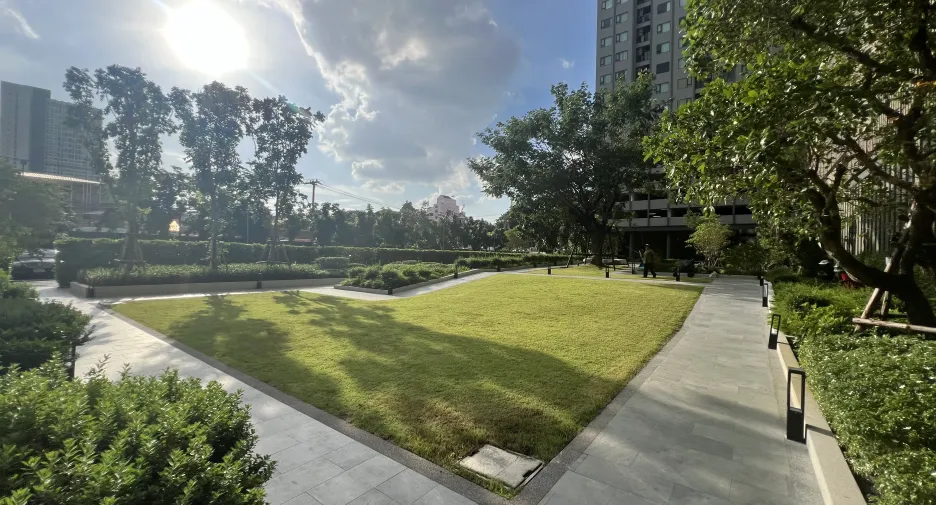 For rent 1 bed condo in Bang Kapi, Bangkok