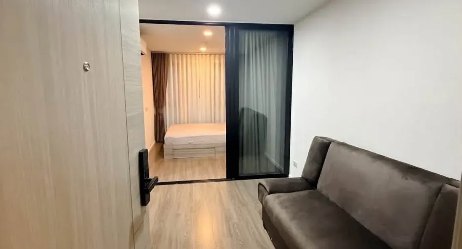 Condo en alquiler de 1 habitaciones en Khan Na Yao, Bangkok