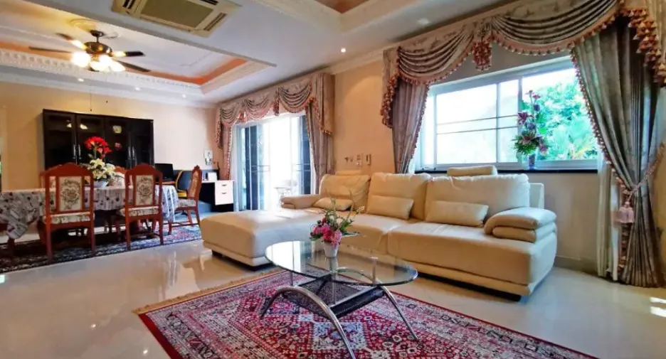 Casa en venta de 2 habitaciones en Bang Lamung, Chonburi