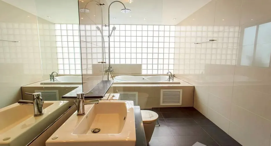 For sale 3 bedrooms condo in Watthana, Bangkok