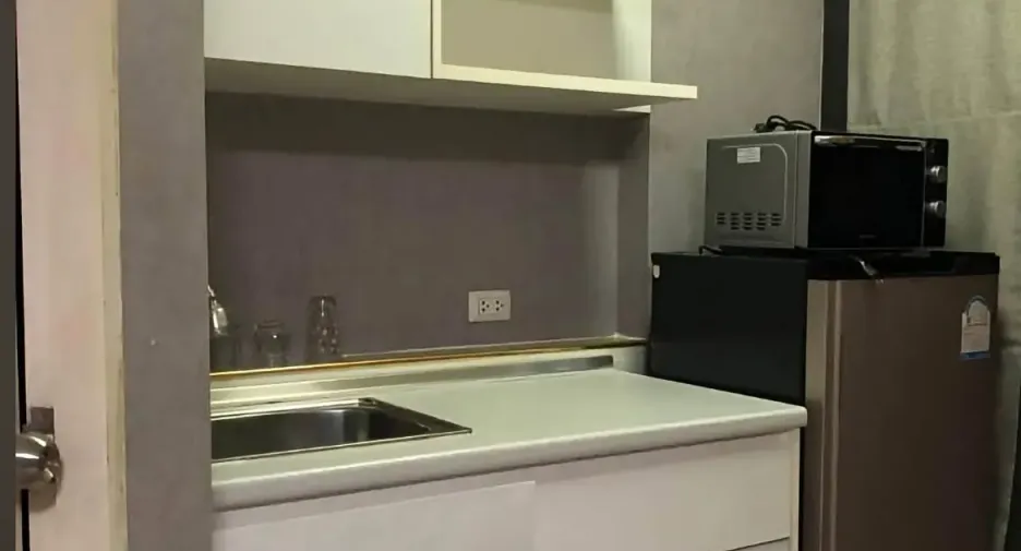 Wohnung zur Miete mit 1 Zimmer in Yan Nawa, Bangkok