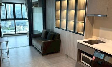 À vendre 1 chambre condo à Huai Khwang, Bangkok